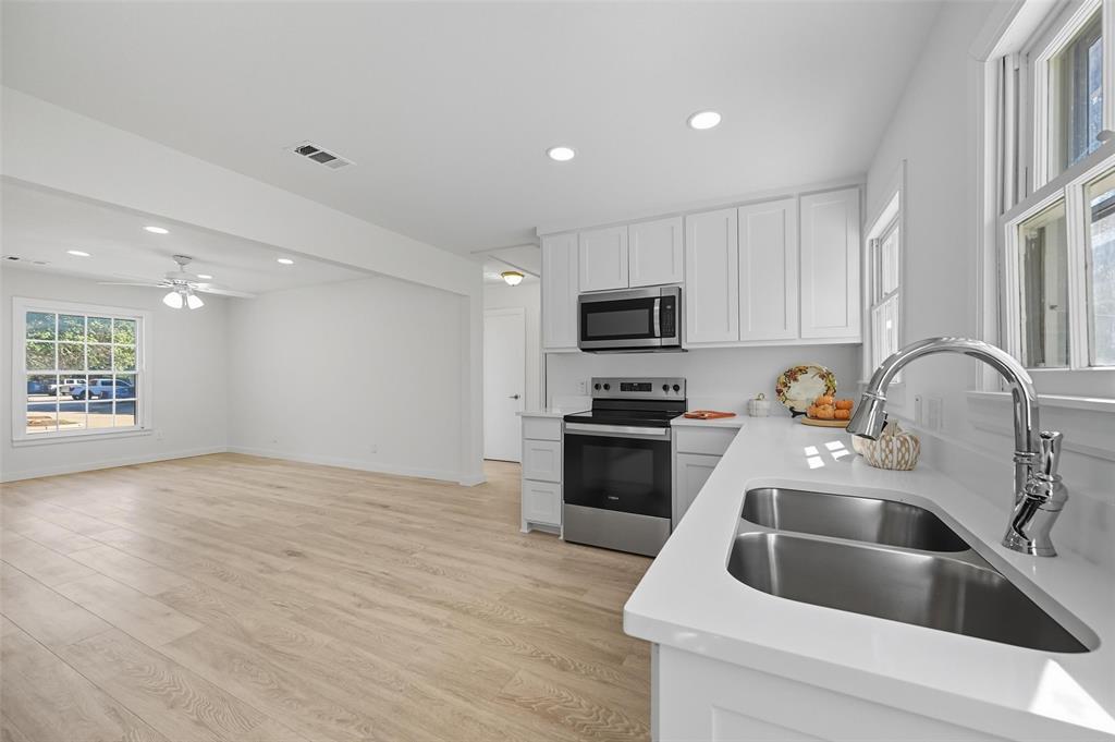 CHAMBERLAIN ARLINGTON HTS 2ND - Residential