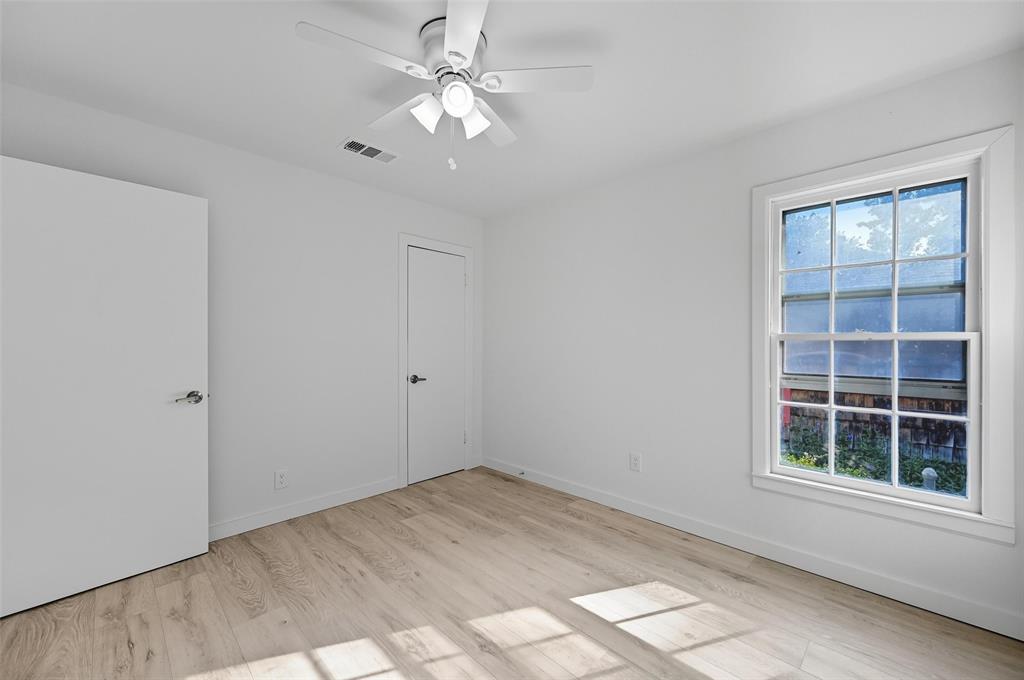 CHAMBERLAIN ARLINGTON HTS 2ND - Residential