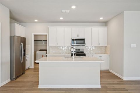 Photo of 1118 Old Stead Drive, Princeton, TX 75071 (MLS # 21204741)