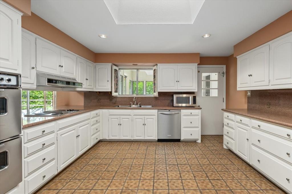 Bellaire Estates - Residential