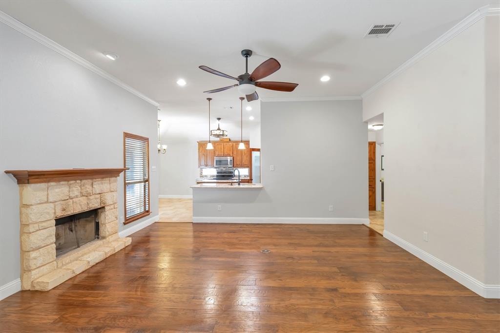 2005 Lindentree Drive