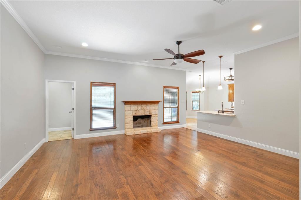 2005 Lindentree Drive