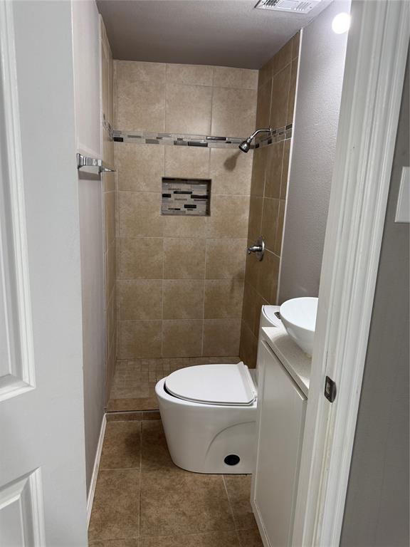 Deerpath Village 02 - Residential Lease