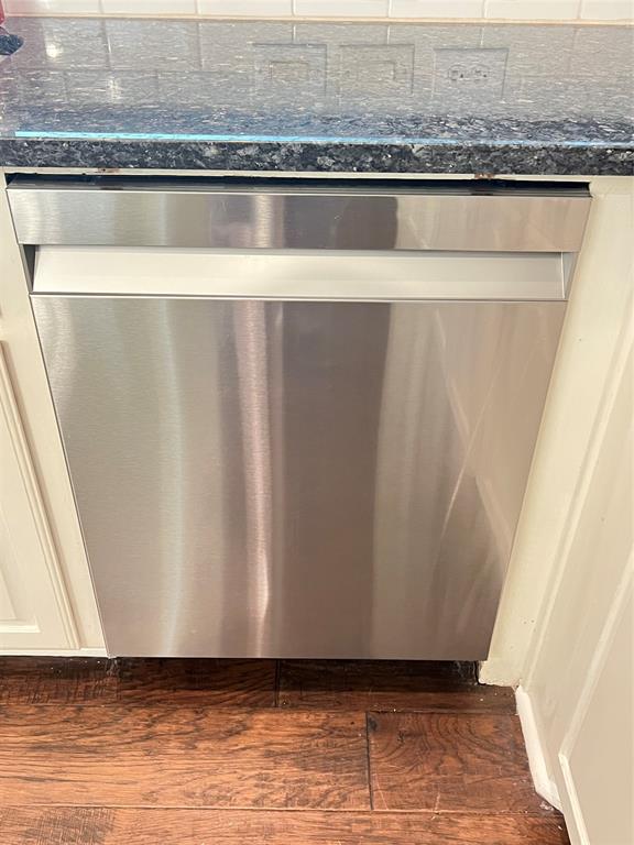 Village At Panther Creek Ph One The - Residential Lease