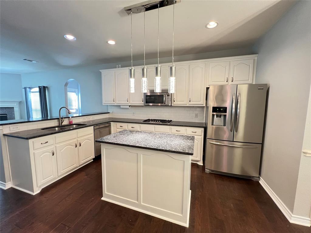 Village At Panther Creek Ph One The - Residential Lease