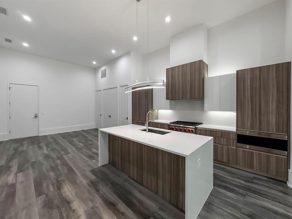 3525 Normandy Avenue 24