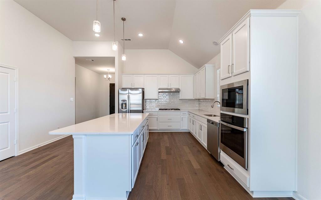 1825 Acorn Creek Circle