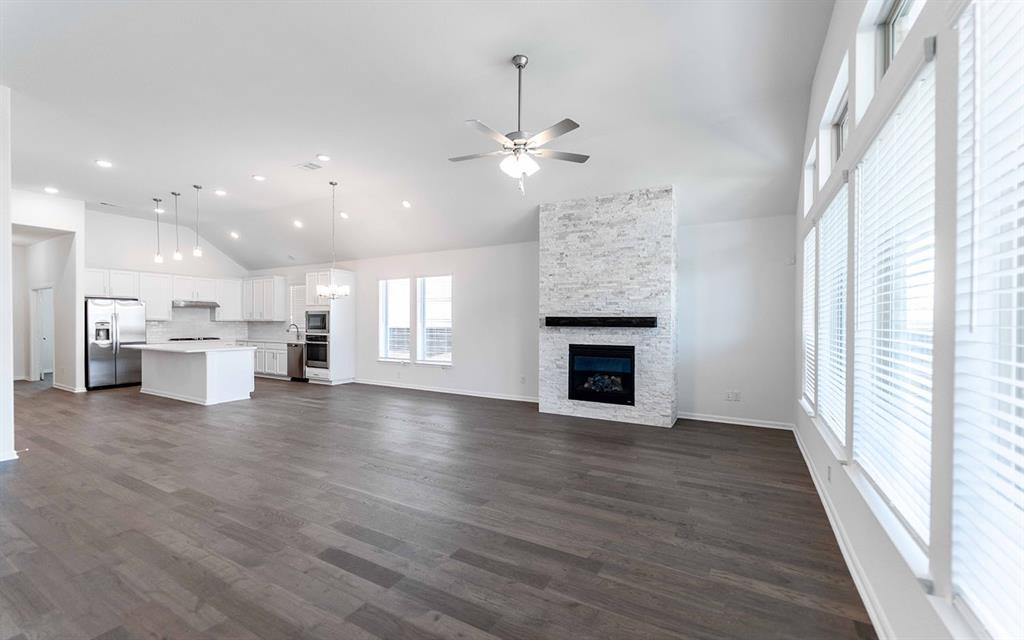 1825 Acorn Creek Circle