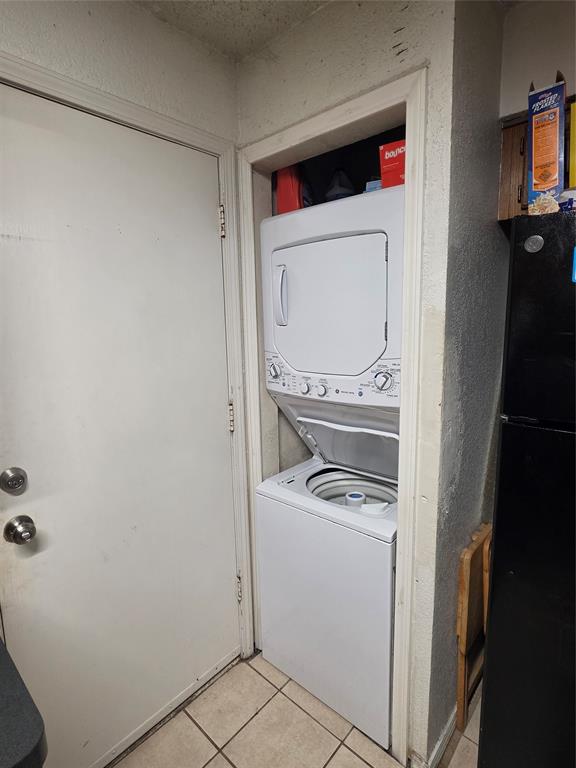 Emily Lane Condo - Residential