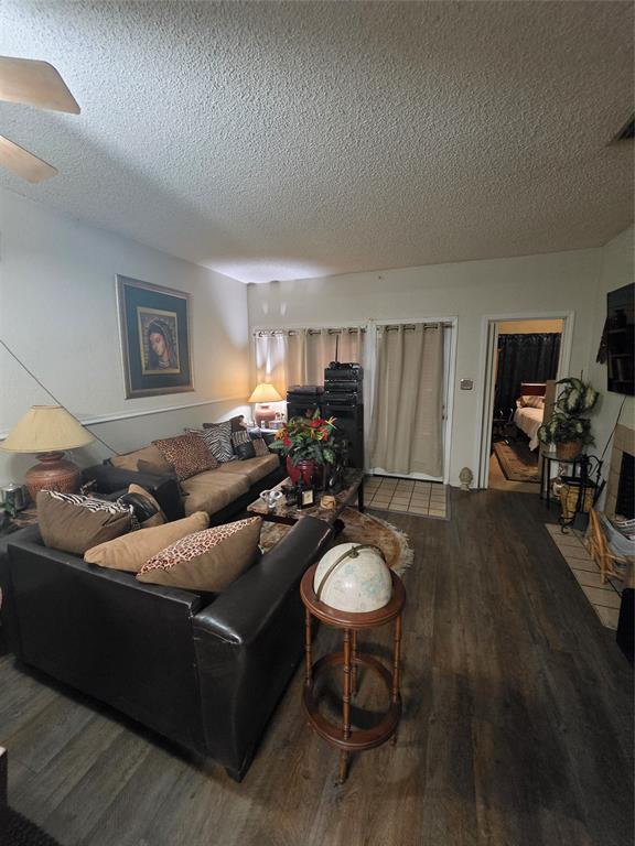 Emily Lane Condo - Residential