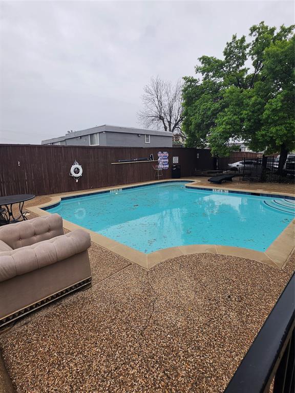 Emily Lane Condo - Residential