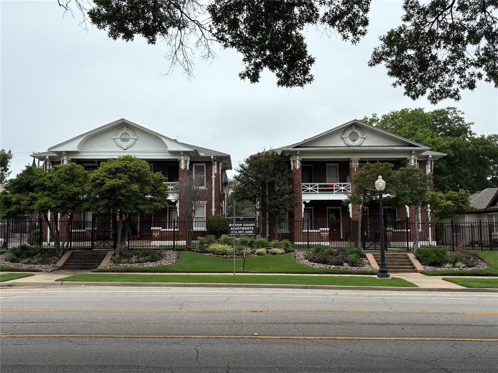 Dallas, Texas 75208, United States, 1 Bedroom Bedrooms, ,1 BathroomBathrooms,Residential,Active,212357 Dallas, Texas 75208, United States, 1 Bedroom Bedrooms, ,1 BathroomBathrooms,Residential,Active,212357