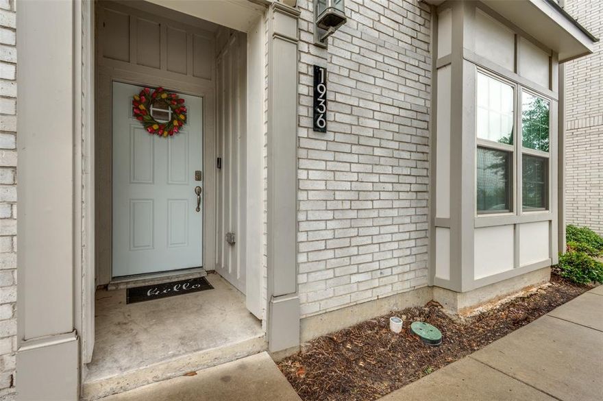 Minutes from the extremely popular Entertainment District in Arlington, this tri-level townhome is situated in a location that provides proximity to everything, from major shops, restaurants, and sporting events to quick access to major highways and a less than 15-minute drive to DFW Airport. On the interior, enjoy the privacy of the split-level floor plan, where each bedroom is equipped with its own en-suite, making it a perfect setup for those seeking privacy or savvy investors open to house hacking with roommates or taking advantage of long-term rental opportunities. Add in the stainless steel appliances with granite countertops in the kitchen and the oversized primary bedroom with sitting areas, and you have your next sweet place to call home! NOTE: Seller is willing to provide a $3,000 flooring allowance for carpet.