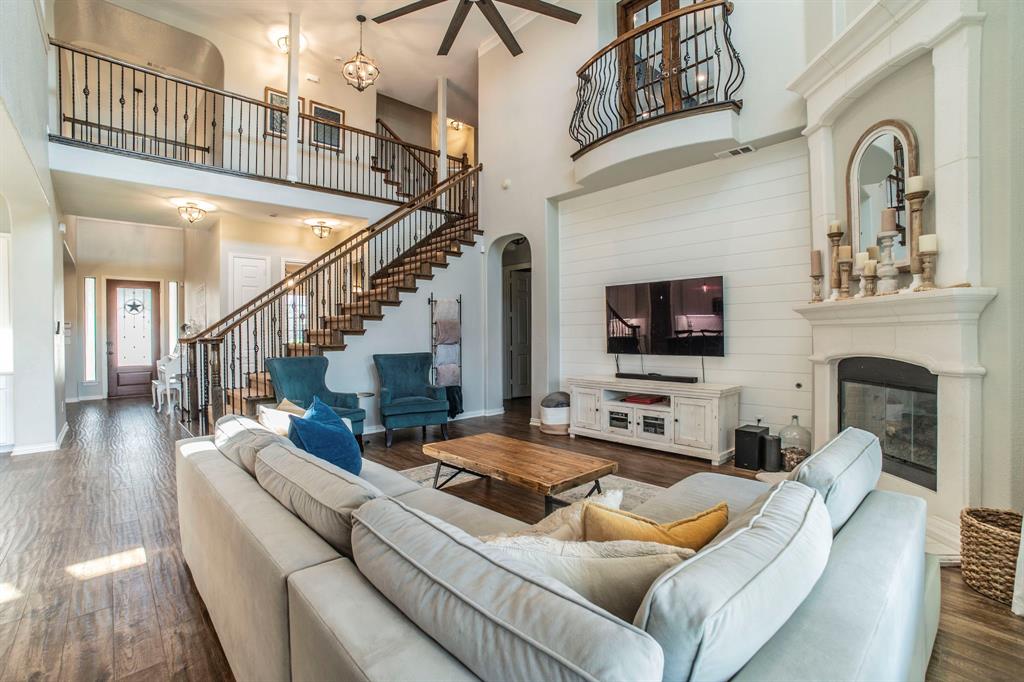 10325 Crowne Pointe Lane