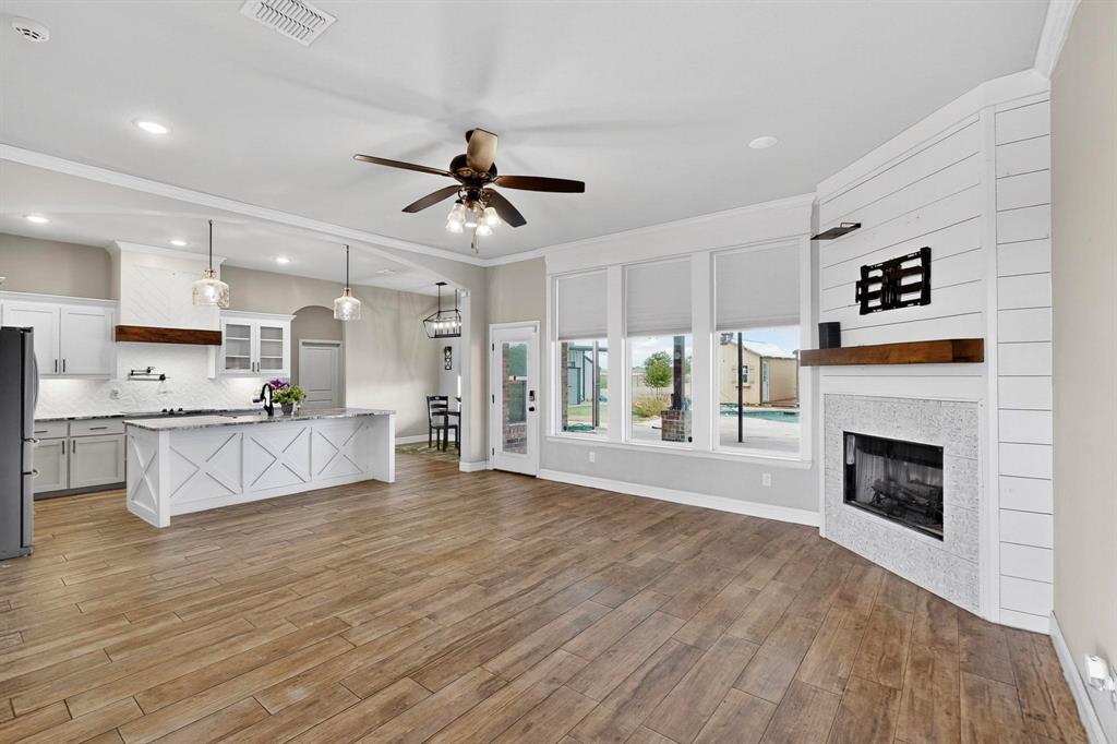 Rustic Mdws Ph 2 - Residential