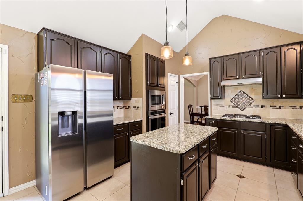 2109 Golden Arrow Drive