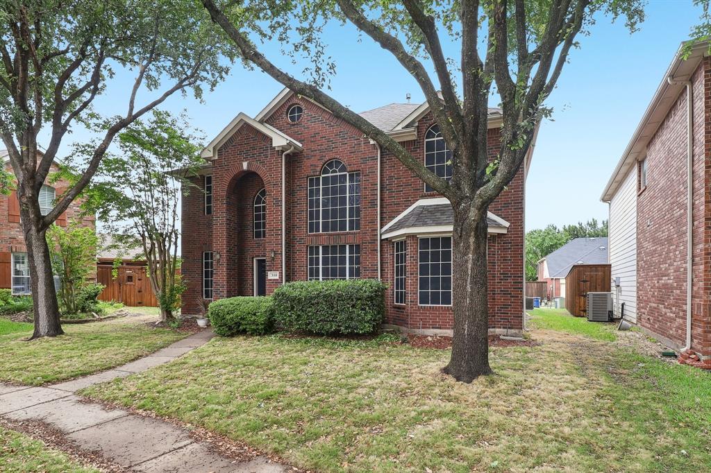 310 Greenleaf Court