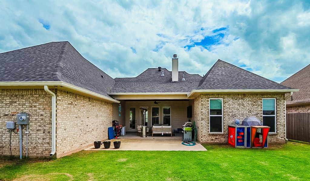 Bossier City, Louisiana 71111, United States, 4 Bedrooms Bedrooms, ,2 BathroomsBathrooms,Residential,Active,140006