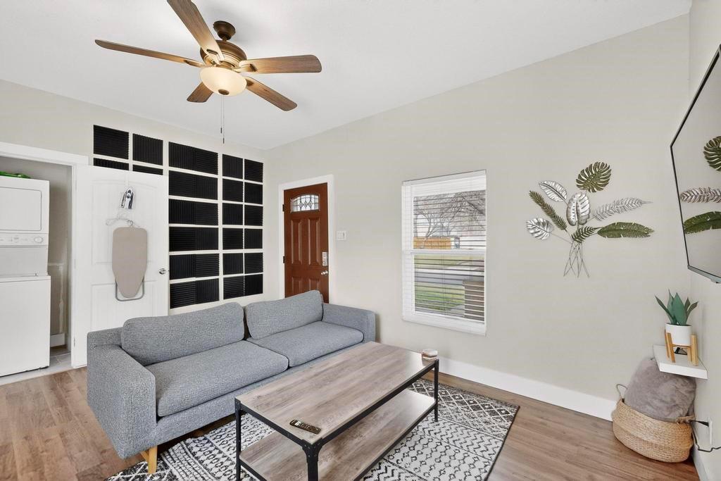 Dallas Land & Loan 03 - Residential Income