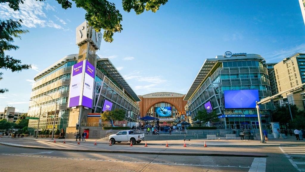 Dallas Land & Loan 03 - Residential Income