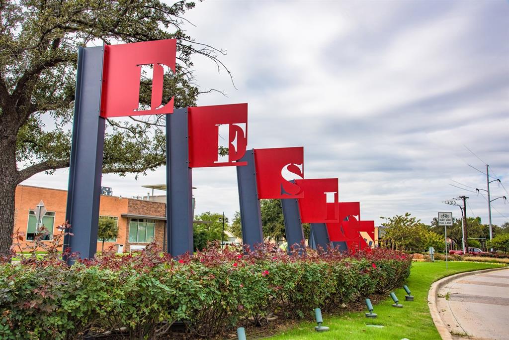 Dallas Land & Loan 03 - Residential Income