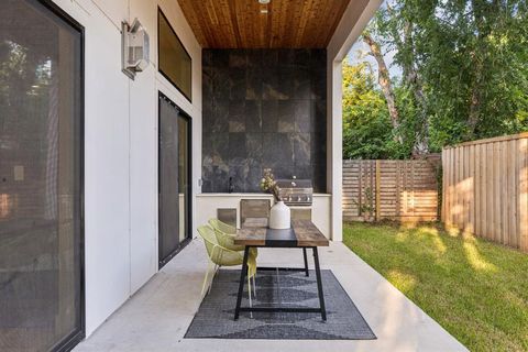 Tiny photo for 3940 N Cresthaven, Dallas, TX 75209 (MLS # 21101750)