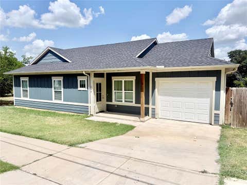 Photo of 600 E Shepherd Street, Denison, TX 75021 (MLS # 21352359)