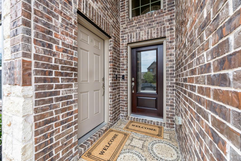 1203 Lakefirth Path