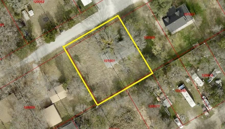 Perfect Opportunity to put your Finishing Touches on this 3 Bedroom, 2 Bathroom Home on 2 LOTS just minutes from Lake Whitney! Large Primary Suite Upstairs with a Full Bathroom, a Vanity, and Plenty of Sunlight. Two smaller bedrooms downstairs that could be office or bedrooms. Paint and Flooring are needed to make this home move in ready. The Huge yard is ideal for a Garden or for kids or pets to play! Don't miss this opportunity!