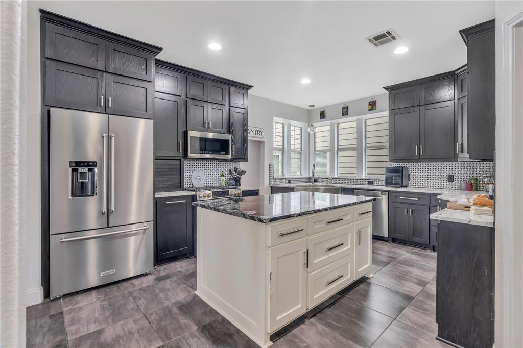 Greenview Village At Savannah - Residential