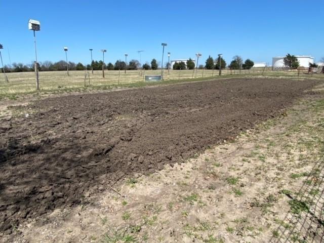 WHITE ABST TRACT 4 - Land