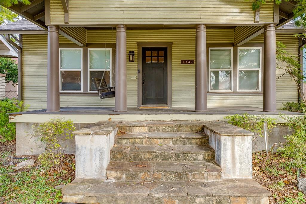4732 Birchman Avenue
