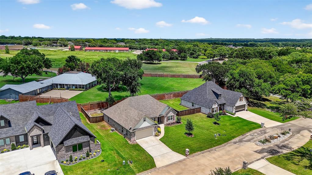 38 Lone Oak Boulevard