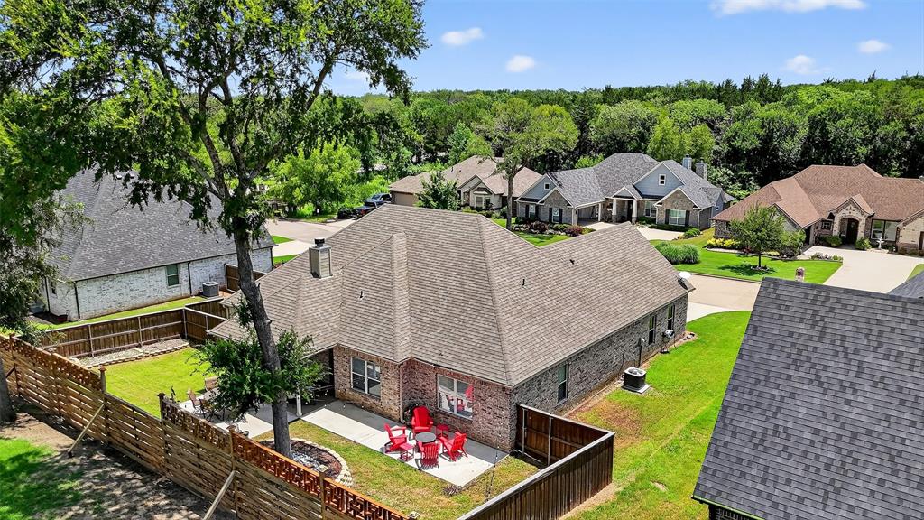 38 Lone Oak Boulevard