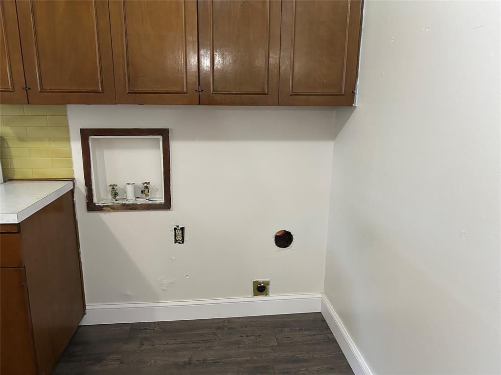 Park Valley 01 - Residential Lease