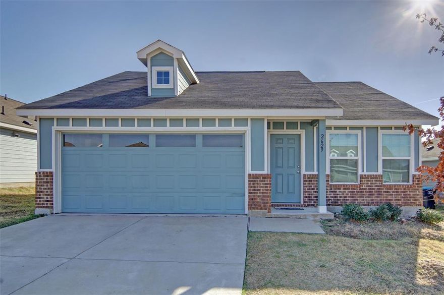 Discover the perfect blend of style and functionality in this charming Northpointe residence, offering an inviting and well-thought-out living experience. Situated in a serene neighborhood, this property showcases three spacious bedrooms, two immaculate baths, and a convenient two-car garage, making it an ideal choice for those seeking comfort and convenience.
Step into a sunlit open-concept living area that seamlessly connects the dining and kitchen spaces, creating an ideal atmosphere for both entertaining guests and enjoying everyday family life. Beautiful tile flooring runs throughout the main areas, providing durability and easy maintenance.
Retreat to the primary suite, a private haven with an adjoining full bath designed for relaxation. Two additional well-sized bedrooms complete the interior, offering plenty of space for rest or work-from-home scenarios. Each room is thoughtfully designed with ample closet space and large windows that fill the home with natural light.
Exterior appeal abounds with classic siding and brick accents that enhance the home's inviting facade. Nestled on an interior lot, you'll enjoy the privacy and tranquility of a large backyard that’s perfect for outdoor gatherings or a quiet evening under the Texas stars. Whether you envision lush gardens, a play area, or simply a space for relaxation, the backyard holds endless possibilities.
This Fort Worth gem combines modern living with traditional charm, promising a comfortable lifestyle for its next owner. Its prime location offers easy access to local amenities, making it a true standout in today’s market. Make this house your home and enjoy all it has to offer.