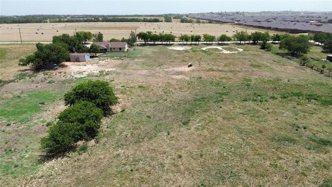 A home in Krum