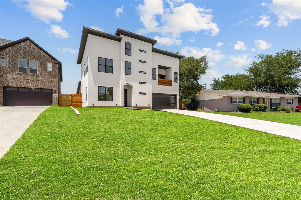 Freeway Park 02 - Residential