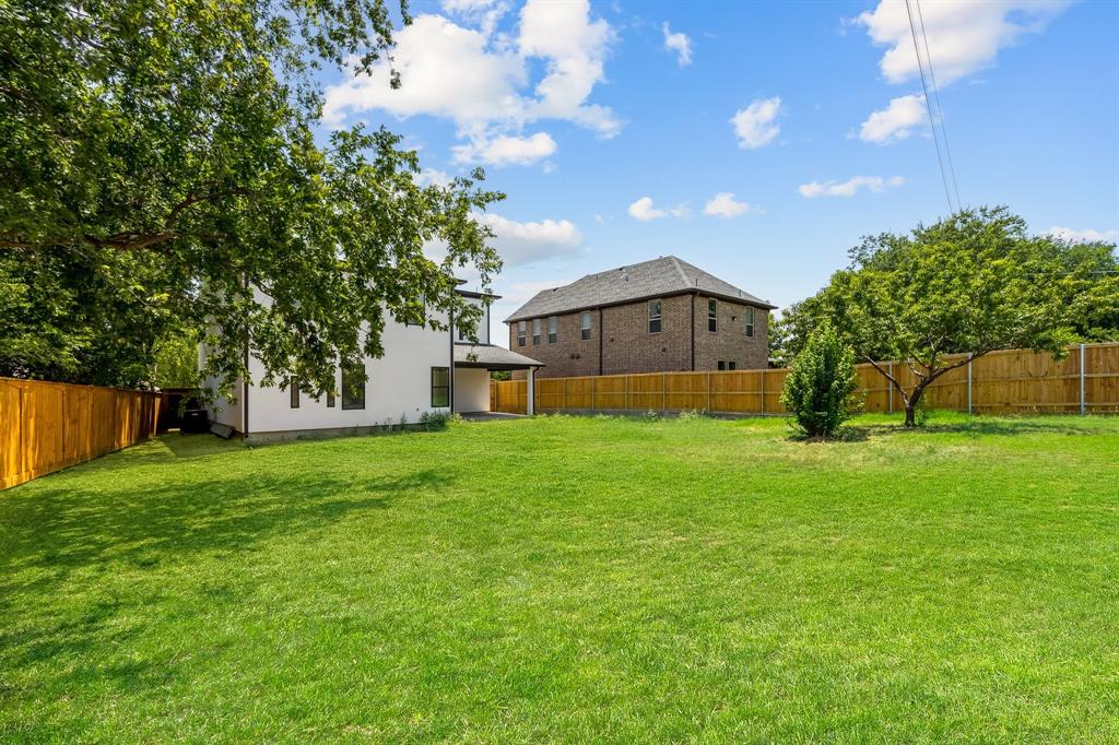 Freeway Park 02 - Residential