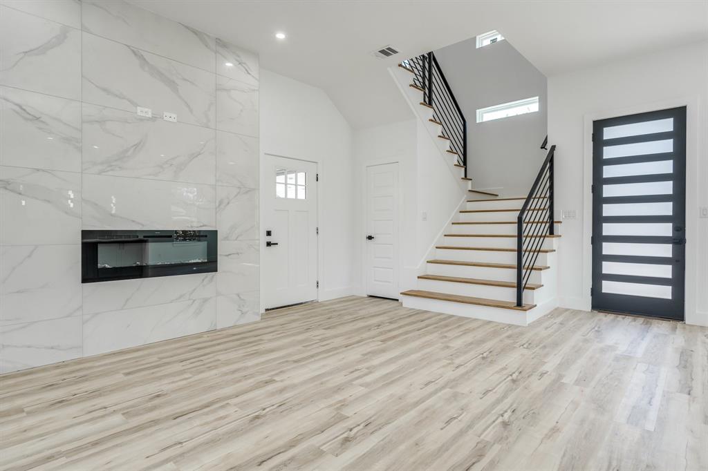 Freeway Park 02 - Residential