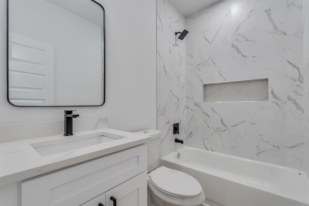 Freeway Park 02 - Residential