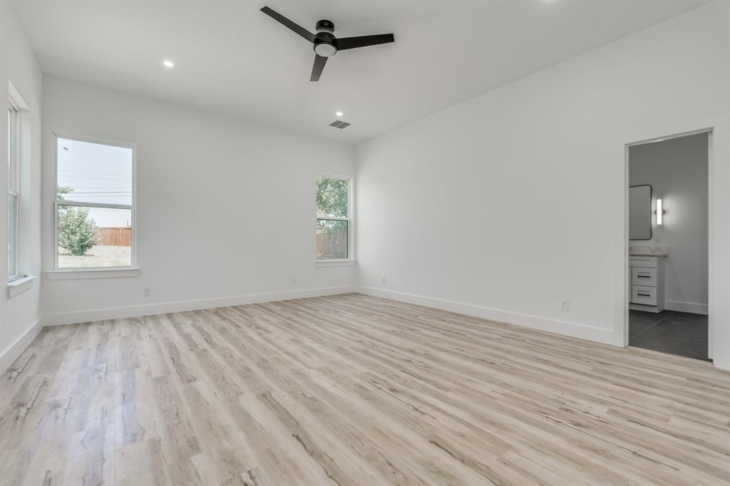 Freeway Park 02 - Residential