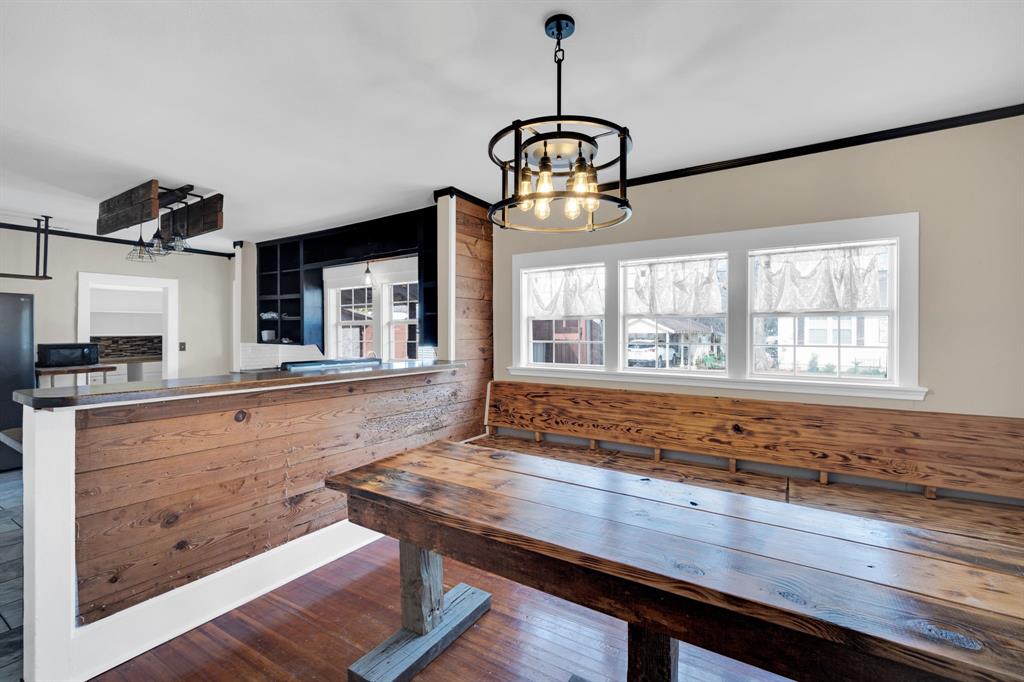 University-Rev - Residential