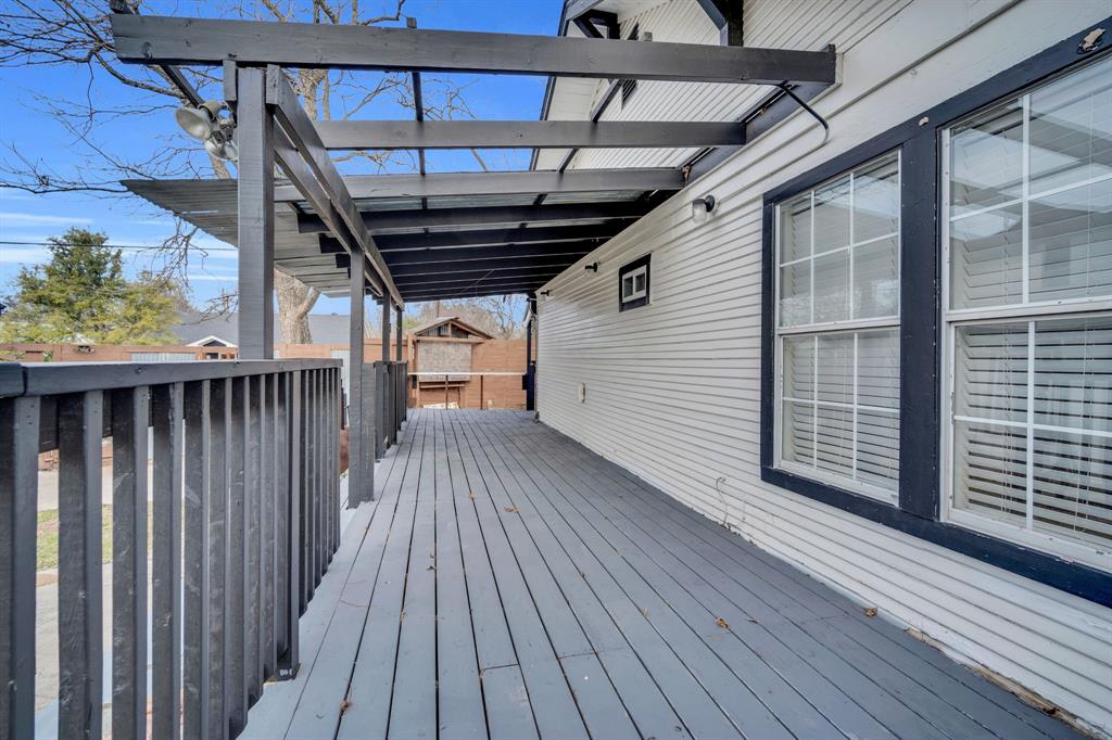 University-Rev - Residential