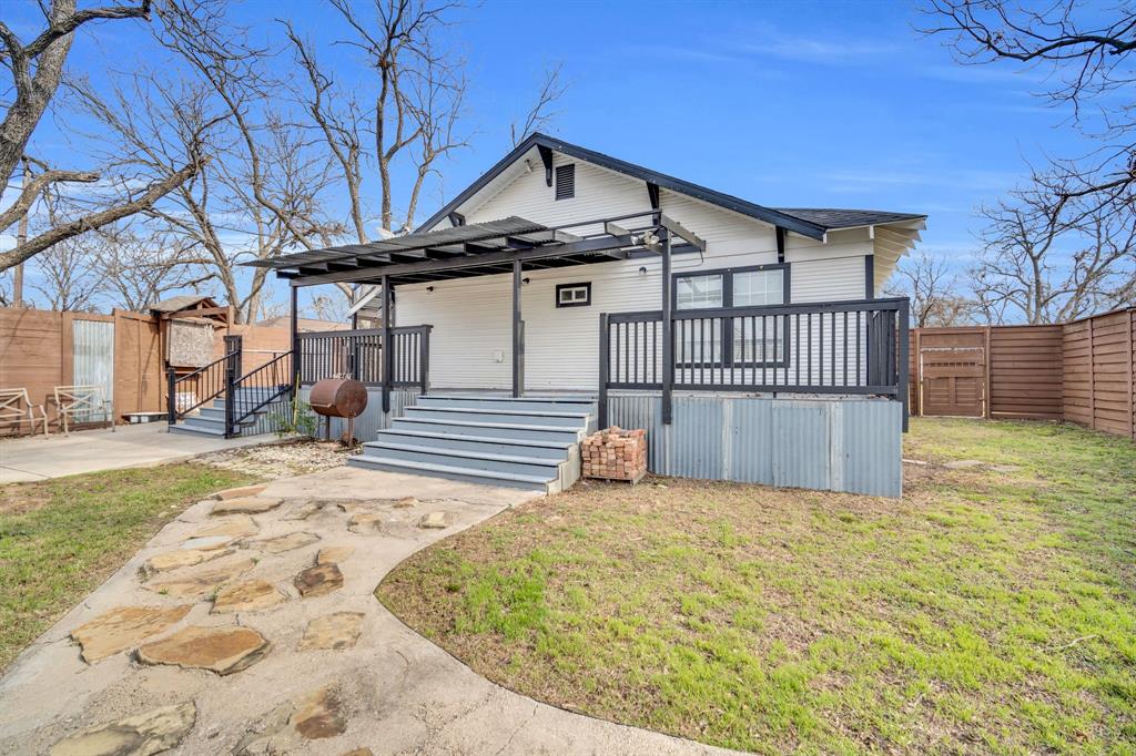 University-Rev - Residential