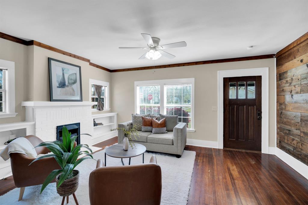 University-Rev - Residential