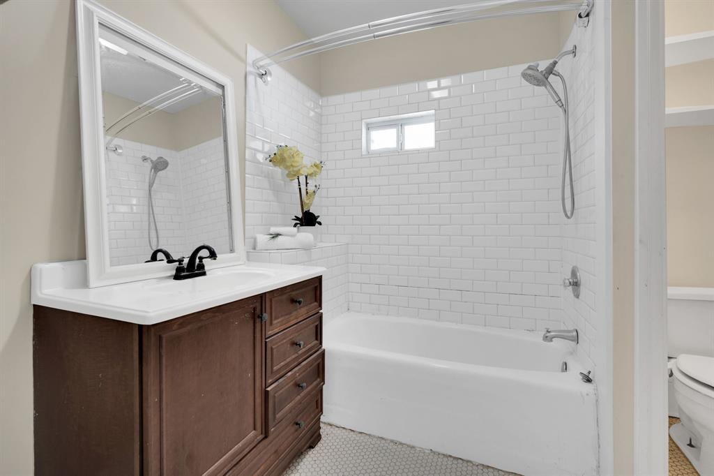 University-Rev - Residential