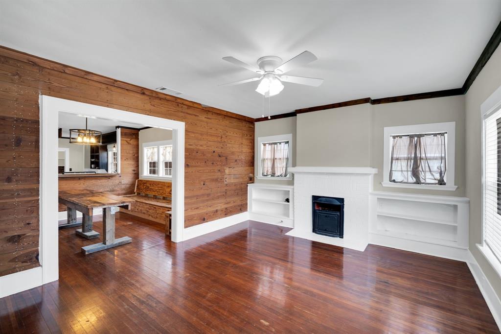 University-Rev - Residential