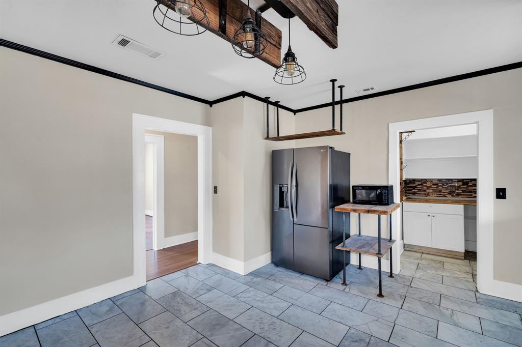 University-Rev - Residential