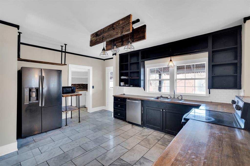 University-Rev - Residential